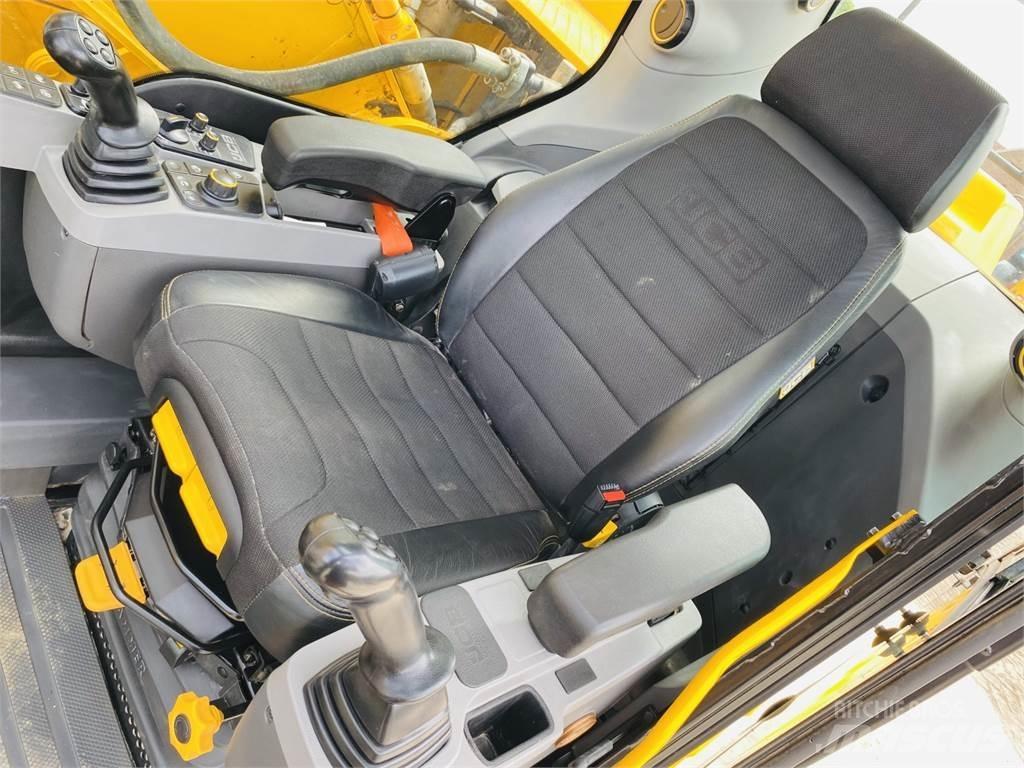 JCB 220X L Roomikekskavaatorid