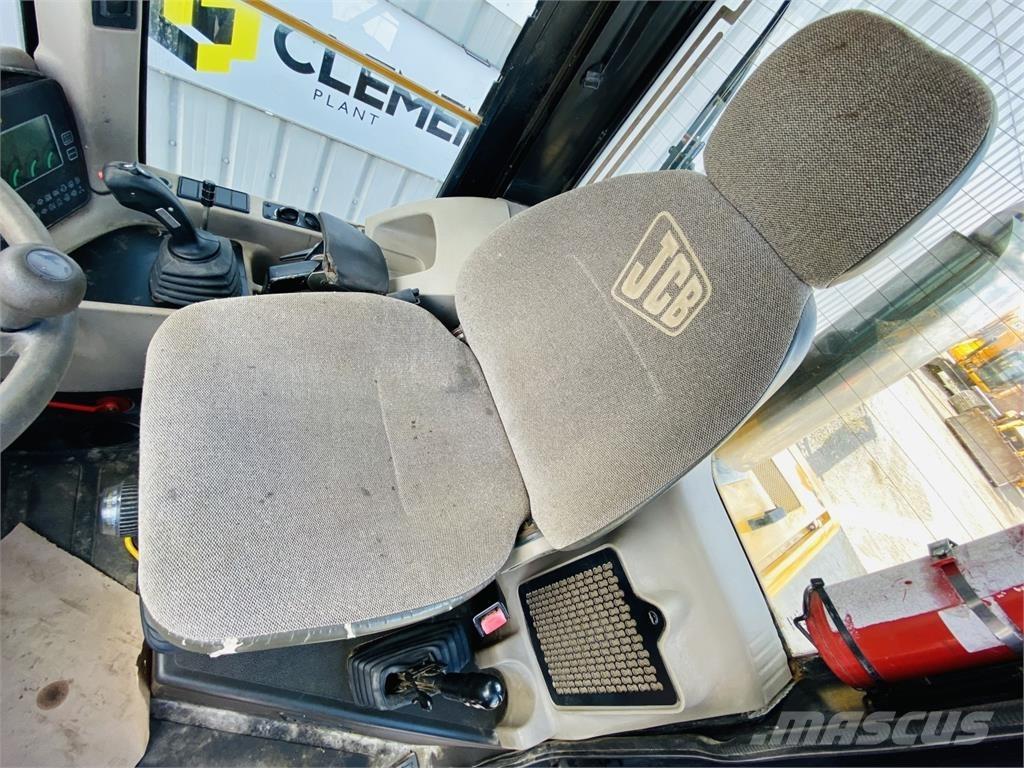 JCB 411HT Muu