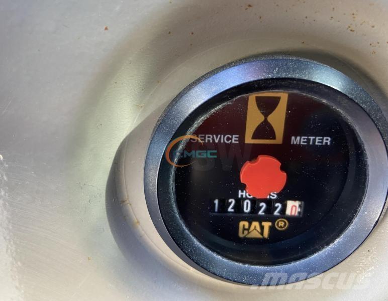 CAT 321C LCR Ratasekskavaatorid