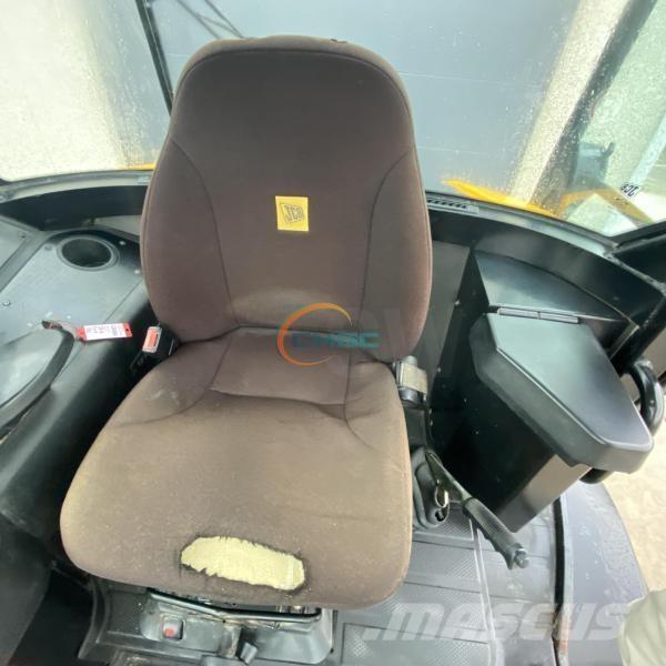 JCB TM220 Rataslaadurid