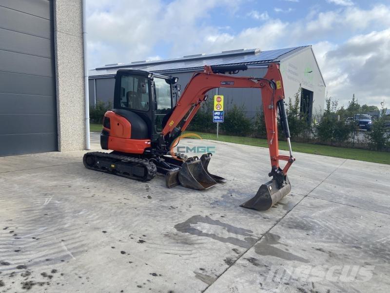 Kubota U36-4 Ratasekskavaatorid