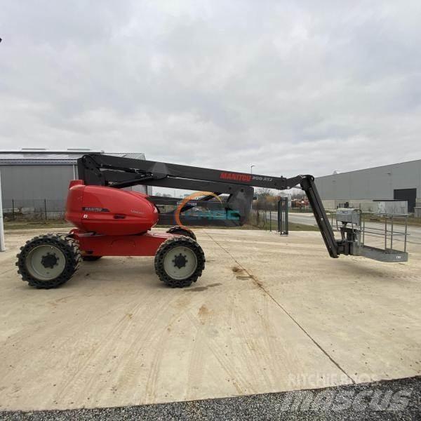 Manitou 200 ATJ Iseliikuvad poomtõstukid