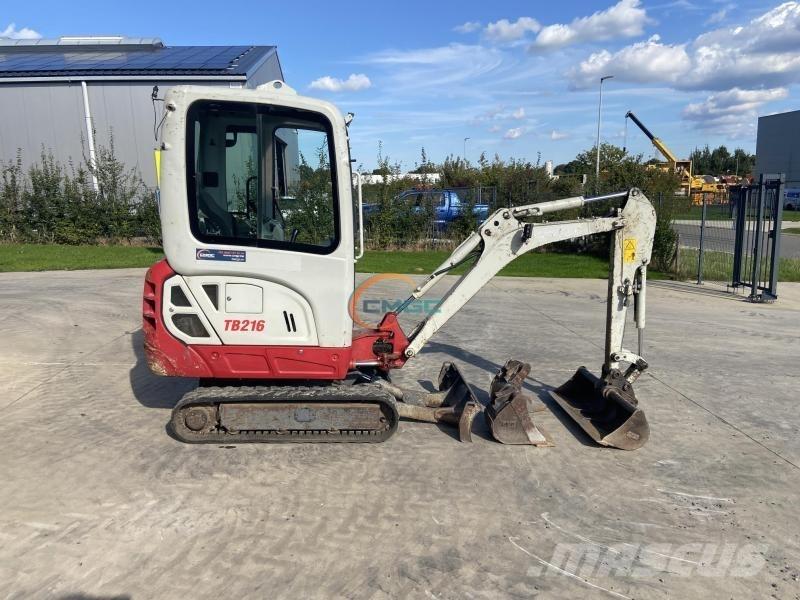 Takeuchi TB216 Ratasekskavaatorid
