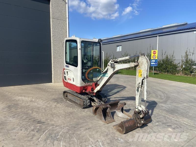 Takeuchi TB216 Ratasekskavaatorid