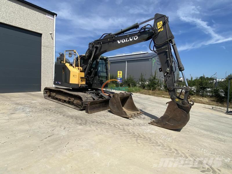 Volvo EC45 Ratasekskavaatorid