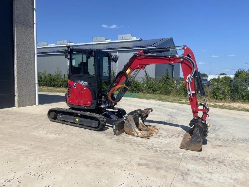 Yanmar VIO38-6 Ratasekskavaatorid