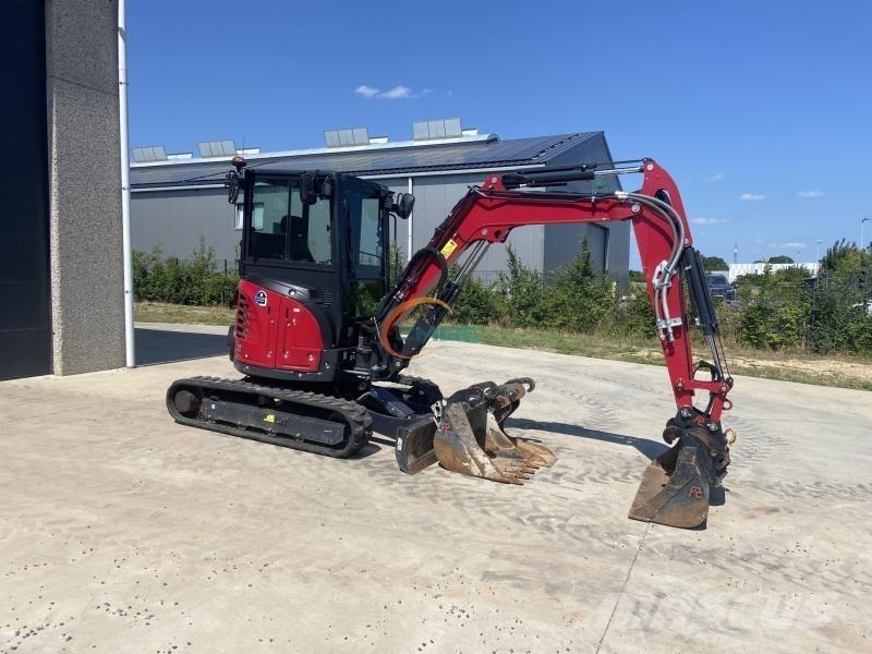 Yanmar VIO38-6 Ratasekskavaatorid