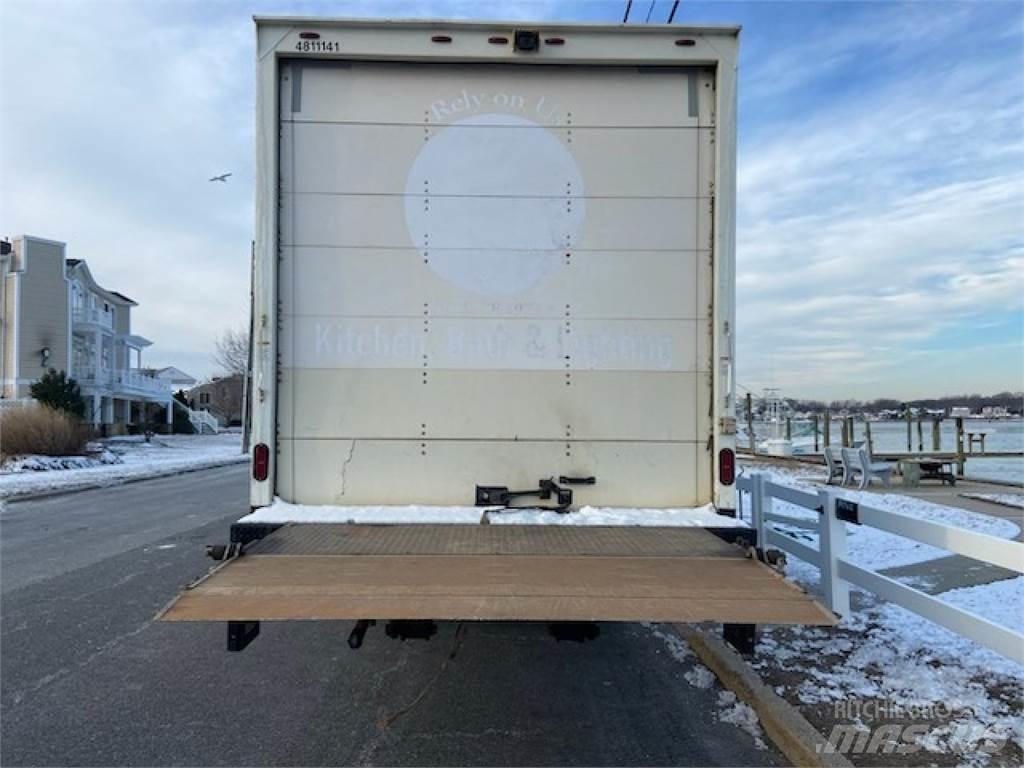 Isuzu FTR Furgoonautod