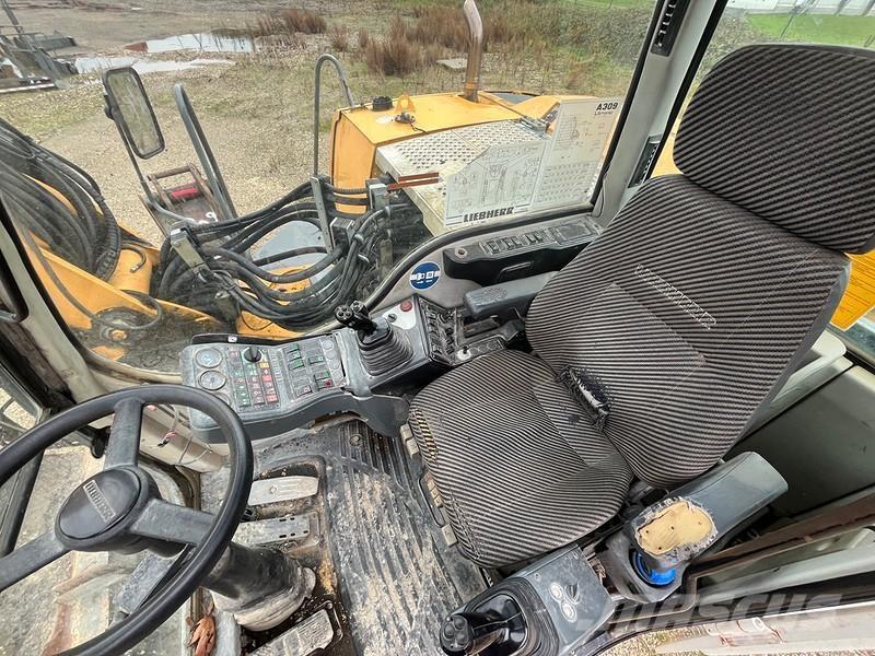 Liebherr A309 Ratasekskavaatorid