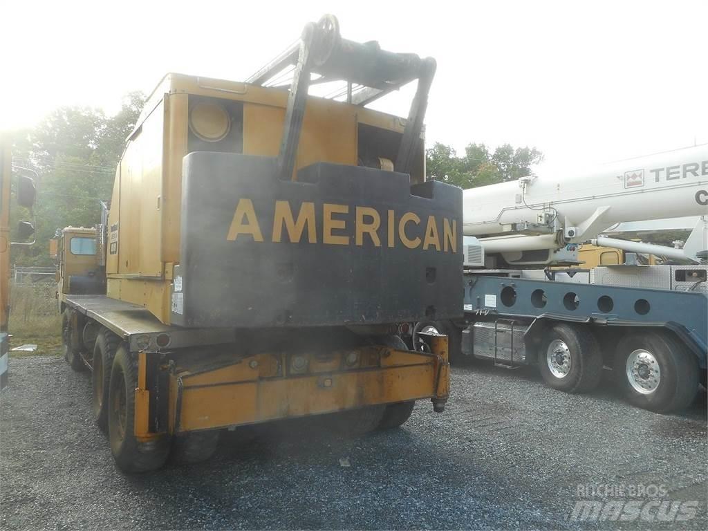 American 4450 Maastikutõstukid