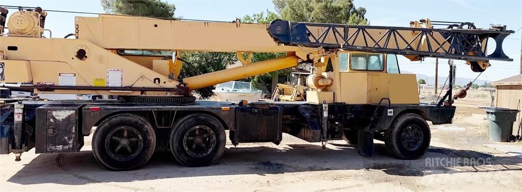 Grove TMS145A/250A Maastikutõstukid