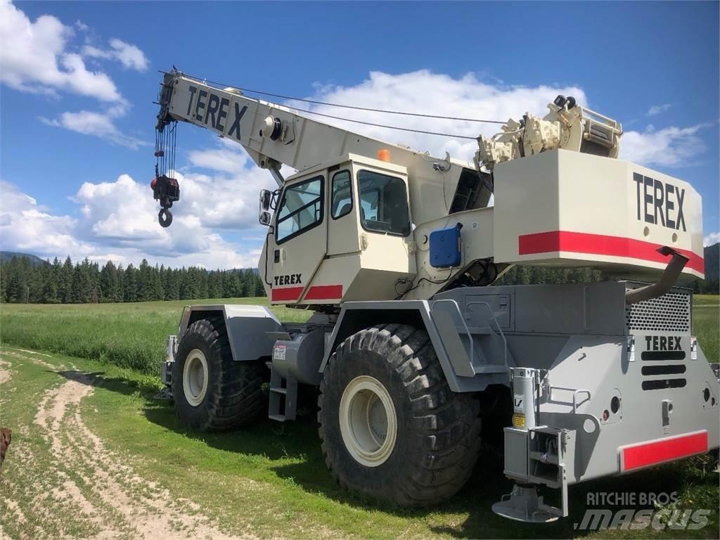 Terex RT 450 Raske maastiku tõstukid