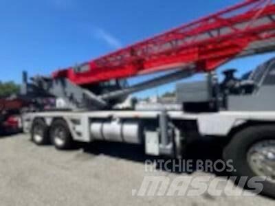 Terex T 775 Maastikutõstukid