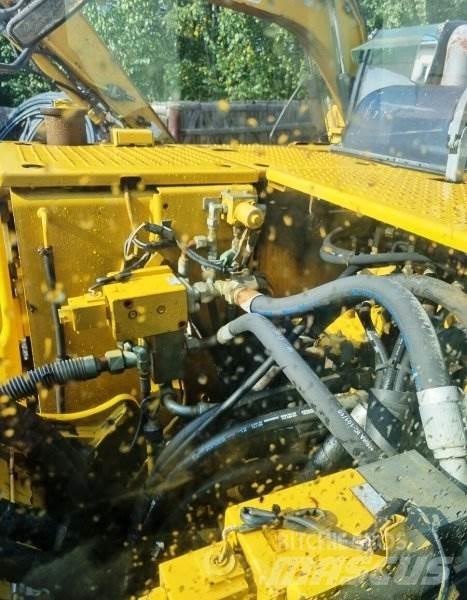 CAT 312 C Roomikekskavaatorid