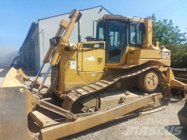 CAT D6T XL Buldooserid
