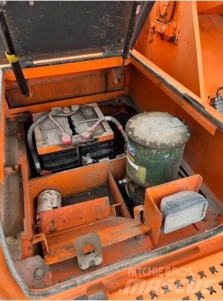 Doosan DX 255 LC Roomikekskavaatorid