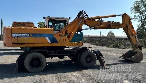 Hyundai Robex 200 W-2 Ratasekskavaatorid