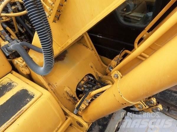 Komatsu PC 130-6K Roomikekskavaatorid