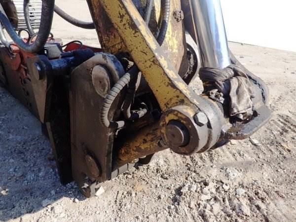 Komatsu PC 210-6K Roomikekskavaatorid