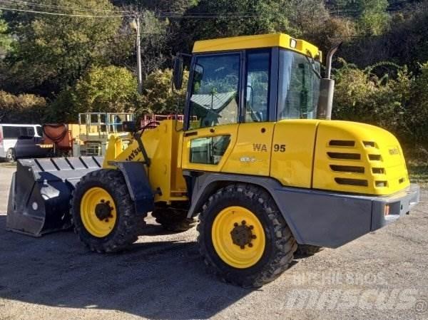 Komatsu WA 95 Rataslaadurid