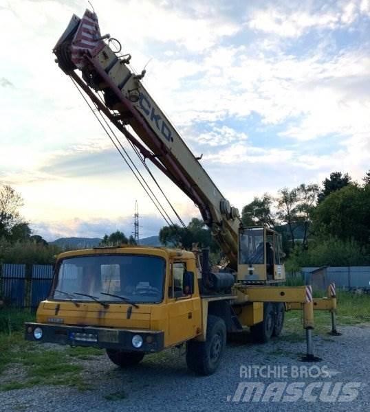 Tatra T815 +ČKD AD 28 Kraanaga veokid