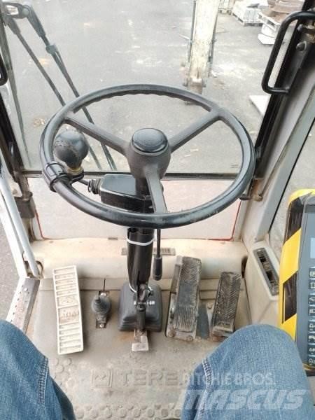 Terex TW 130 Ratasekskavaatorid