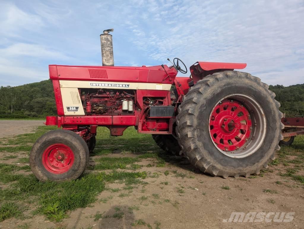 International 966 Traktorid