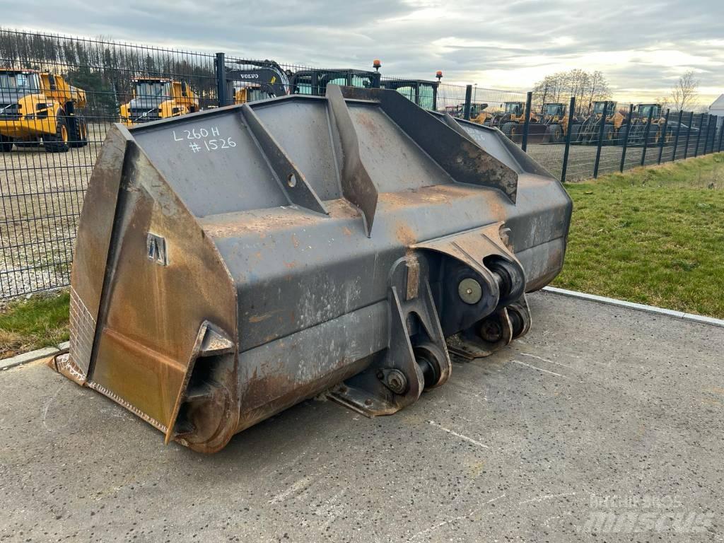 Volvo L 260 H Rataslaadurid