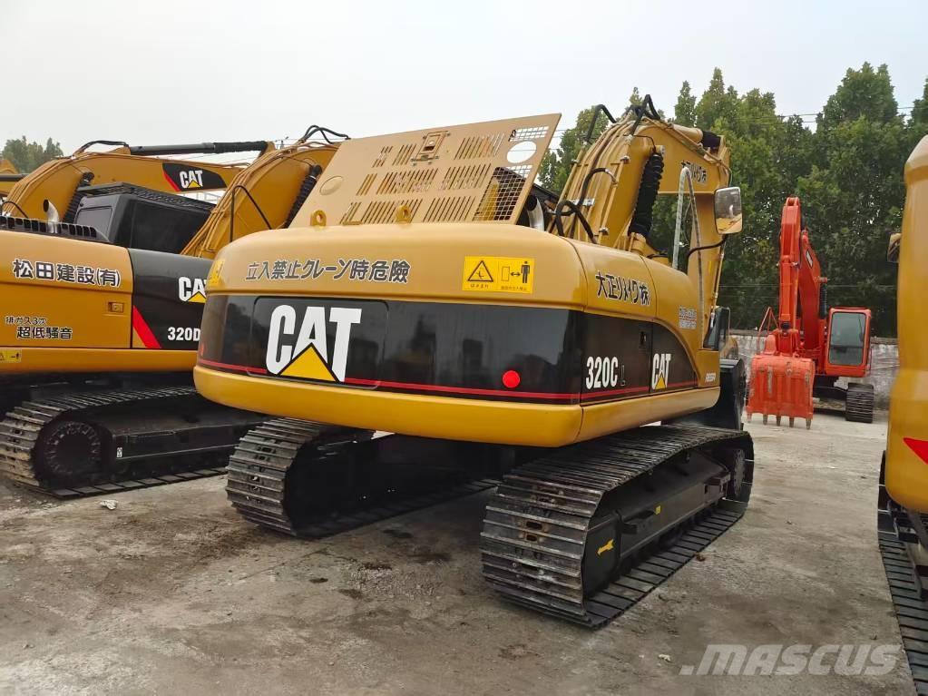 CAT 320CL Roomikekskavaatorid