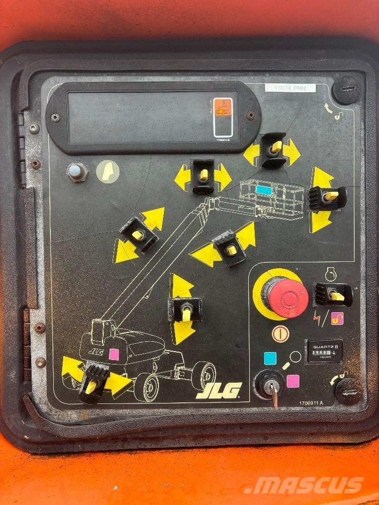 JLG 1350 SJP Teleskoop poomtõstukid