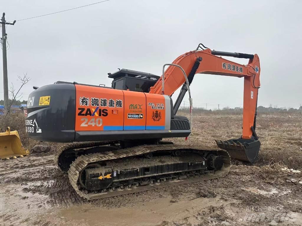 Hitachi ZX 240 Roomikekskavaatorid