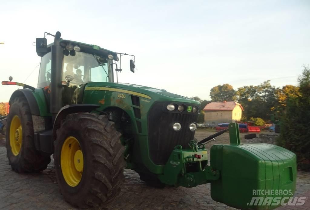 John Deere 8430 Traktorid
