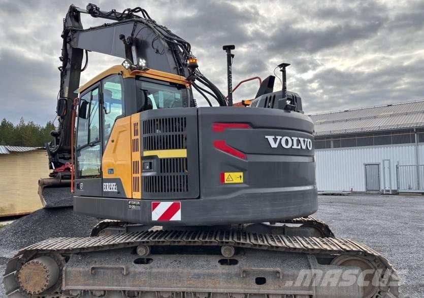 Volvo ECR 235 E Roomikekskavaatorid