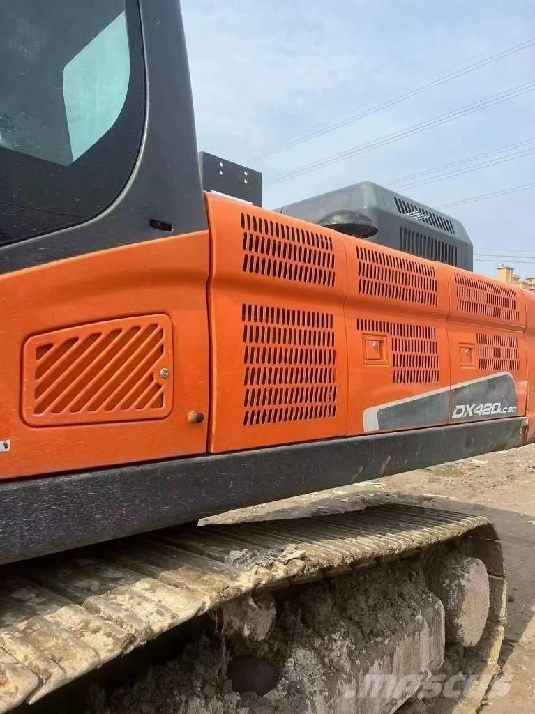Doosan DX420LC Roomikekskavaatorid