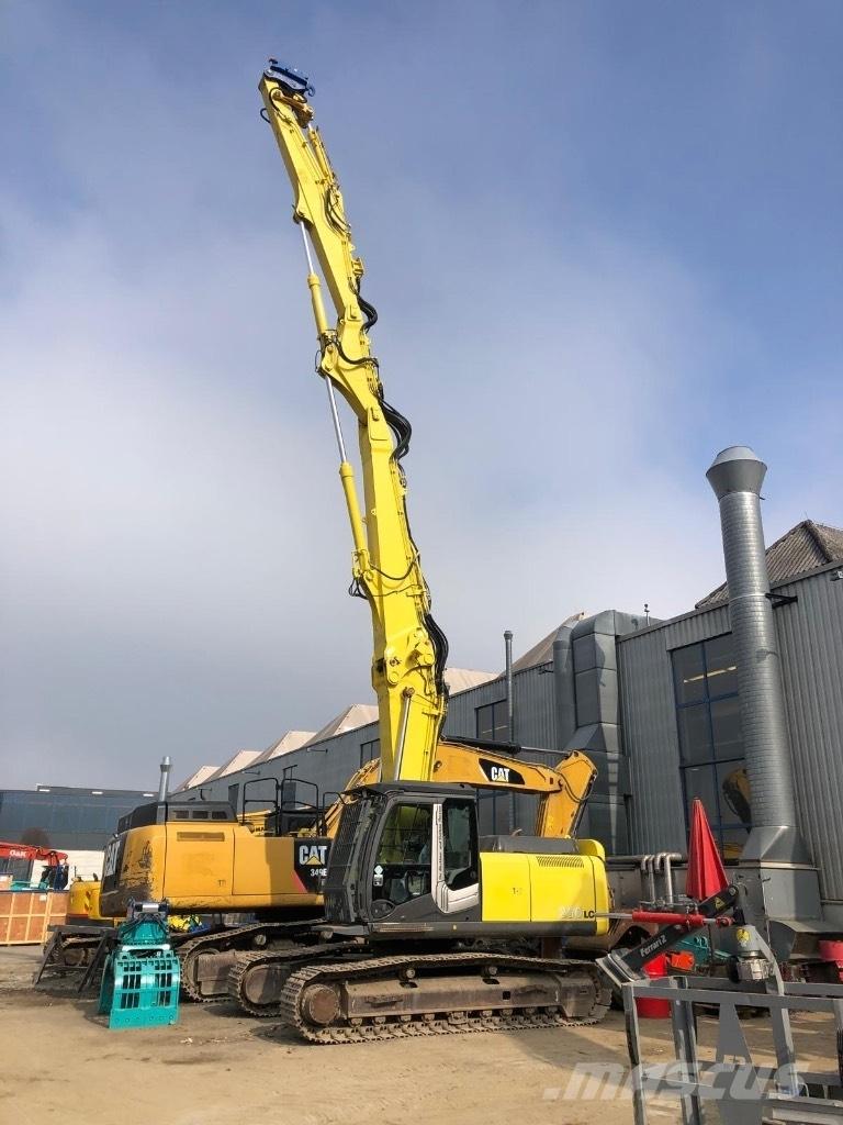 Hitachi LC 250 Lammutusekskavaatorid