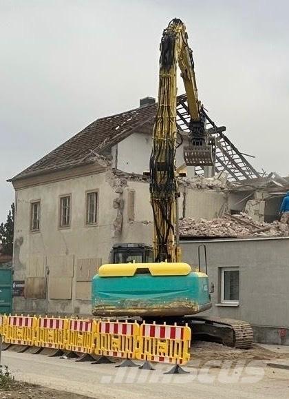 Hitachi LC 250 Lammutusekskavaatorid