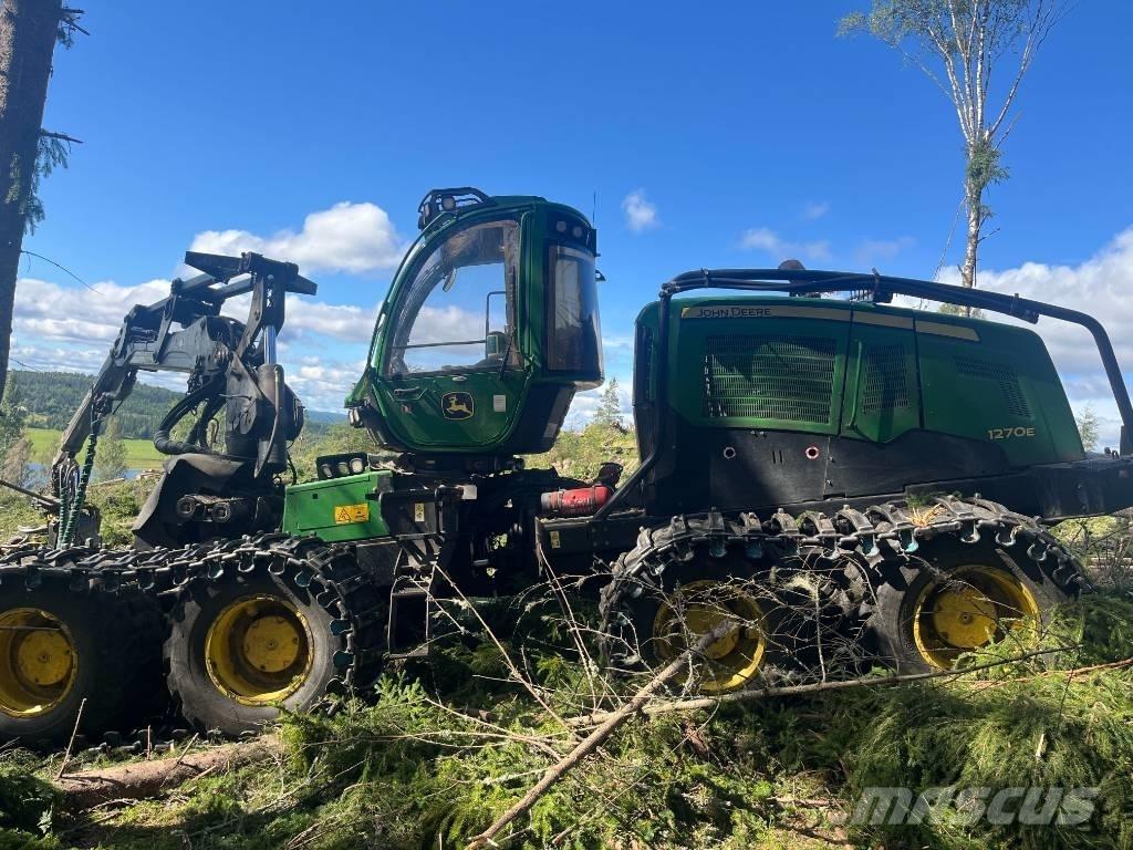 John Deere 1270 E Harvesterid