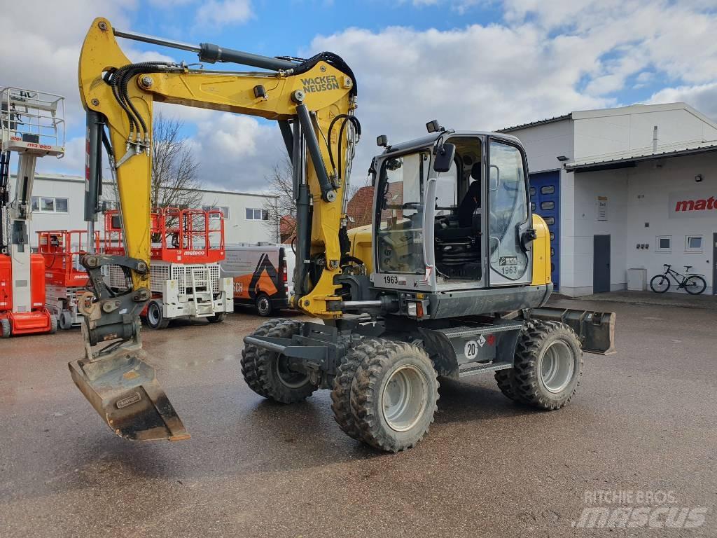 Wacker Neuson EW100 Ratasekskavaatorid