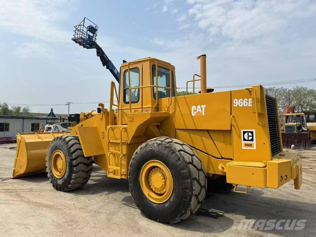 CAT 966 E Rataslaadurid