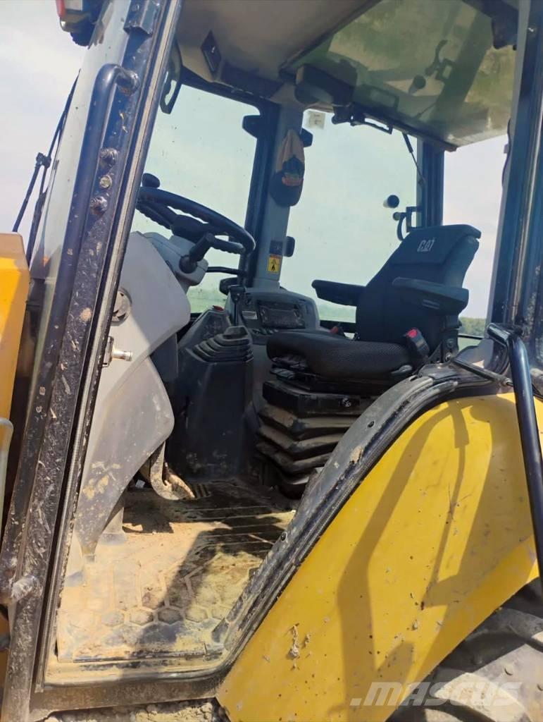 CAT 420 Ekskavaatorlaadurid