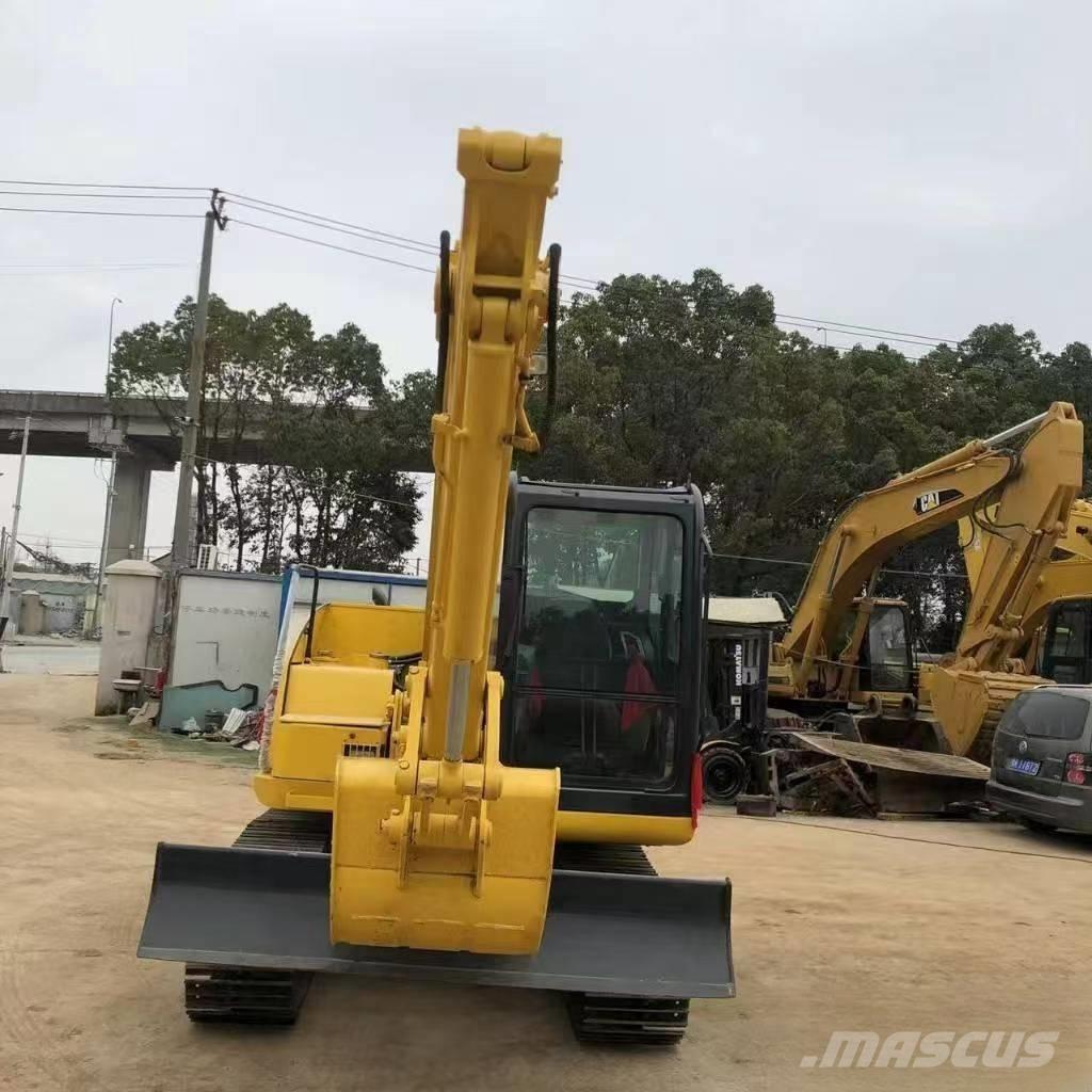 Komatsu PC 60 Roomikekskavaatorid