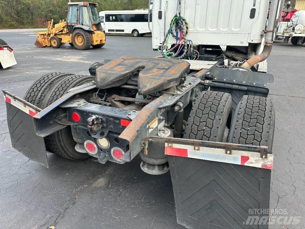 Freightliner M2 112 Sadulveokid