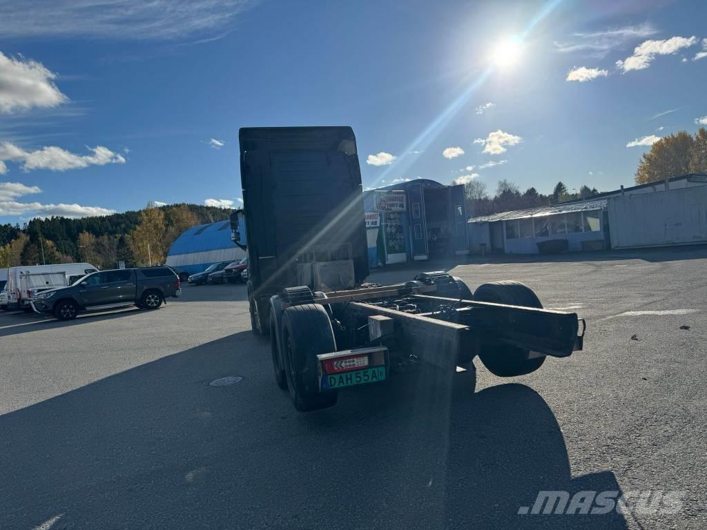 Volvo FH 550 Raamautod