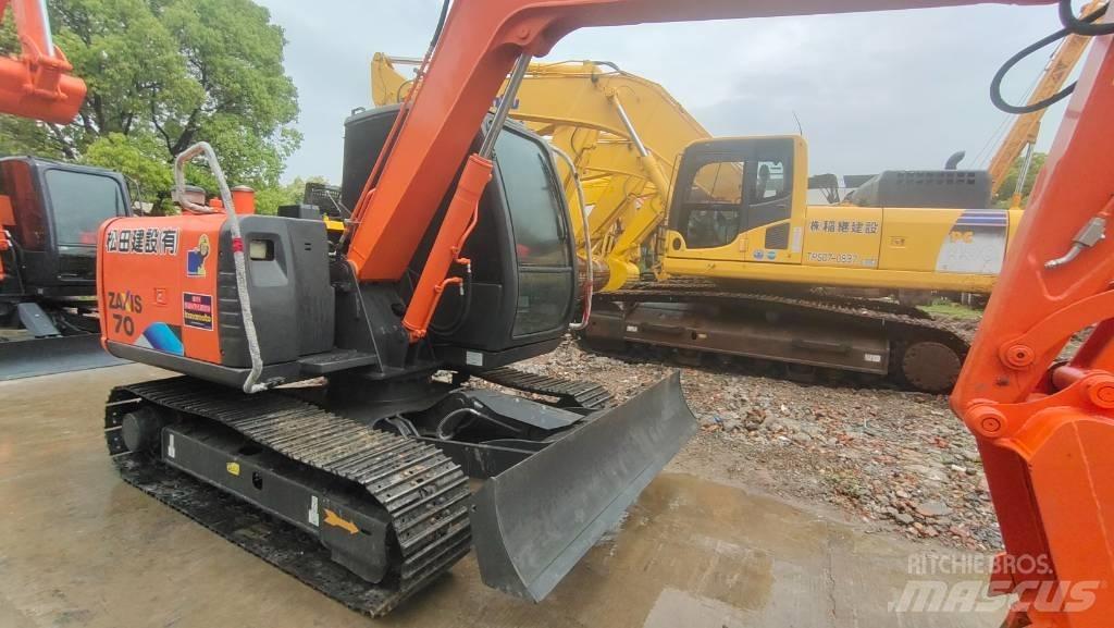 Hitachi ZX 70 Miniekskavaatorid < 7 t