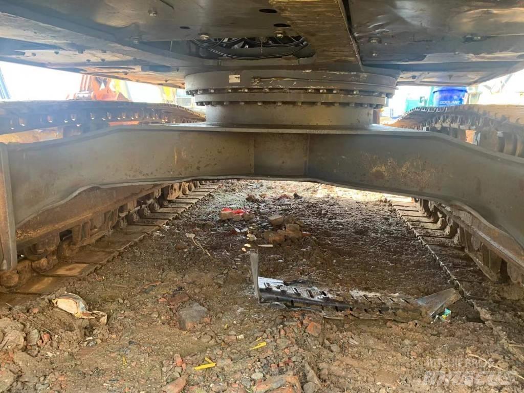 Volvo EC 210 Roomikekskavaatorid