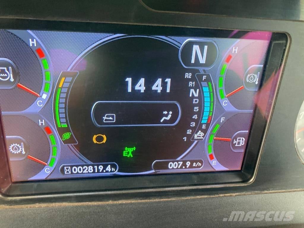 Komatsu HM300-5E0 Liigendraamiga pinnaseveokid