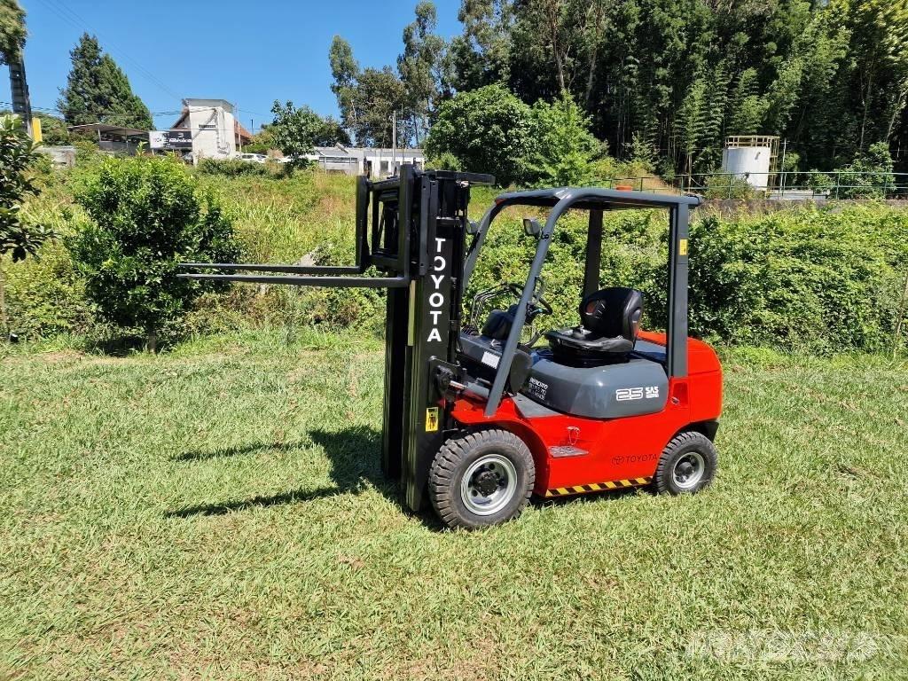 Toyota 25 Diiseltõstukid