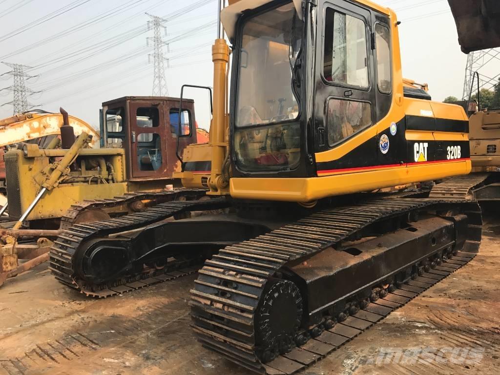 CAT 320B Roomikekskavaatorid