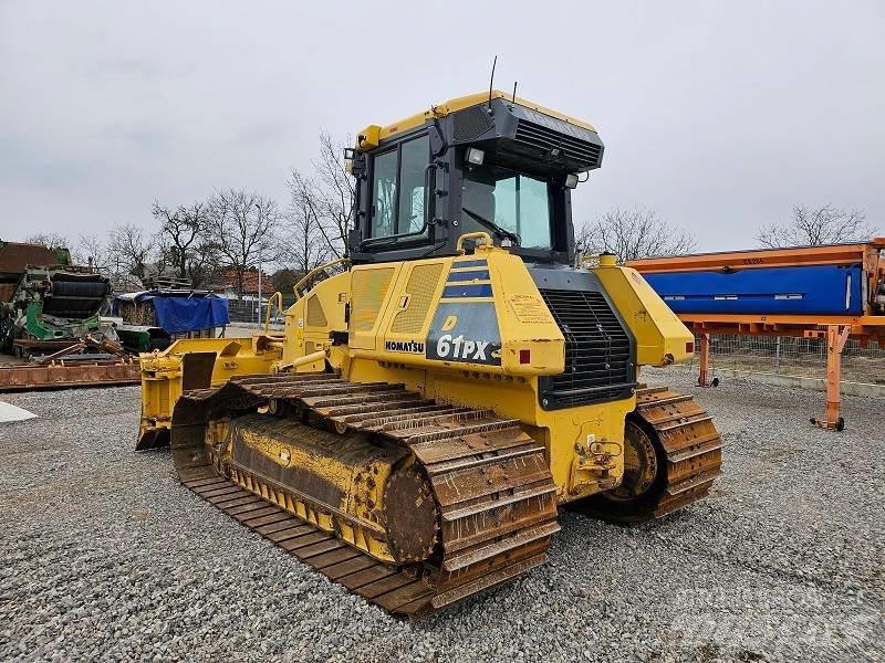 Komatsu D 61 PX-23 Buldooserid