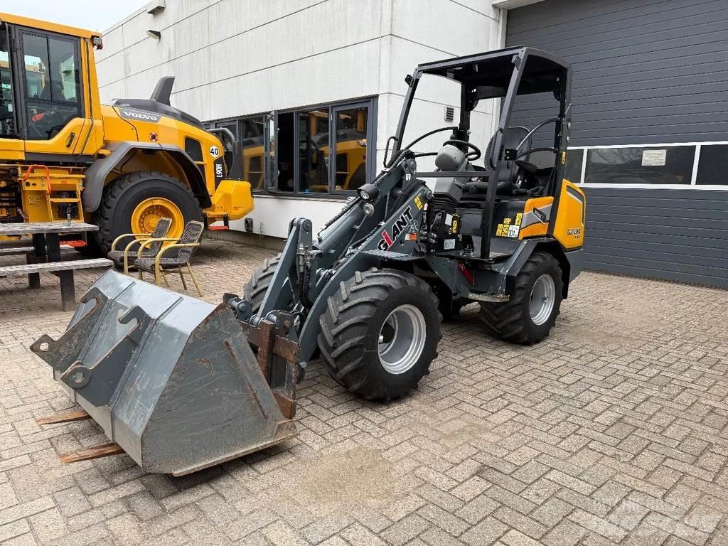GiANT G2700 Rataslaadurid